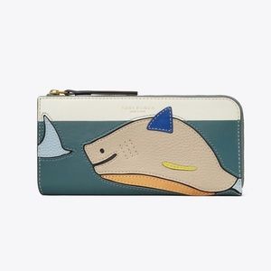 ❌SOLD❌ Tory Burch Perry Shark Appliqué Zip Wallet